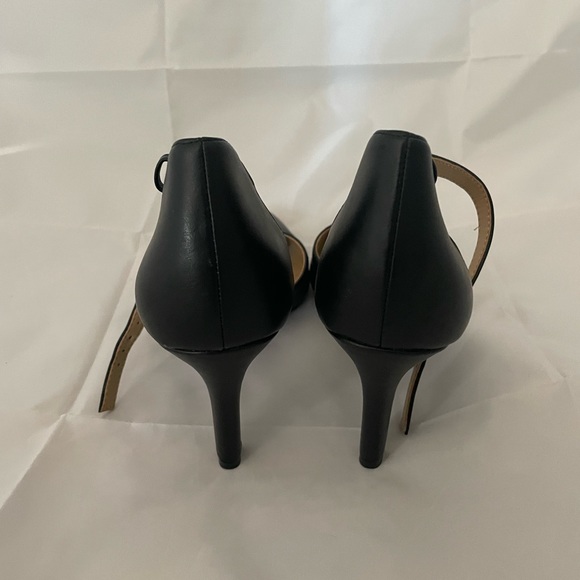 Naturalizer Black Heels - Picture 3 of 4